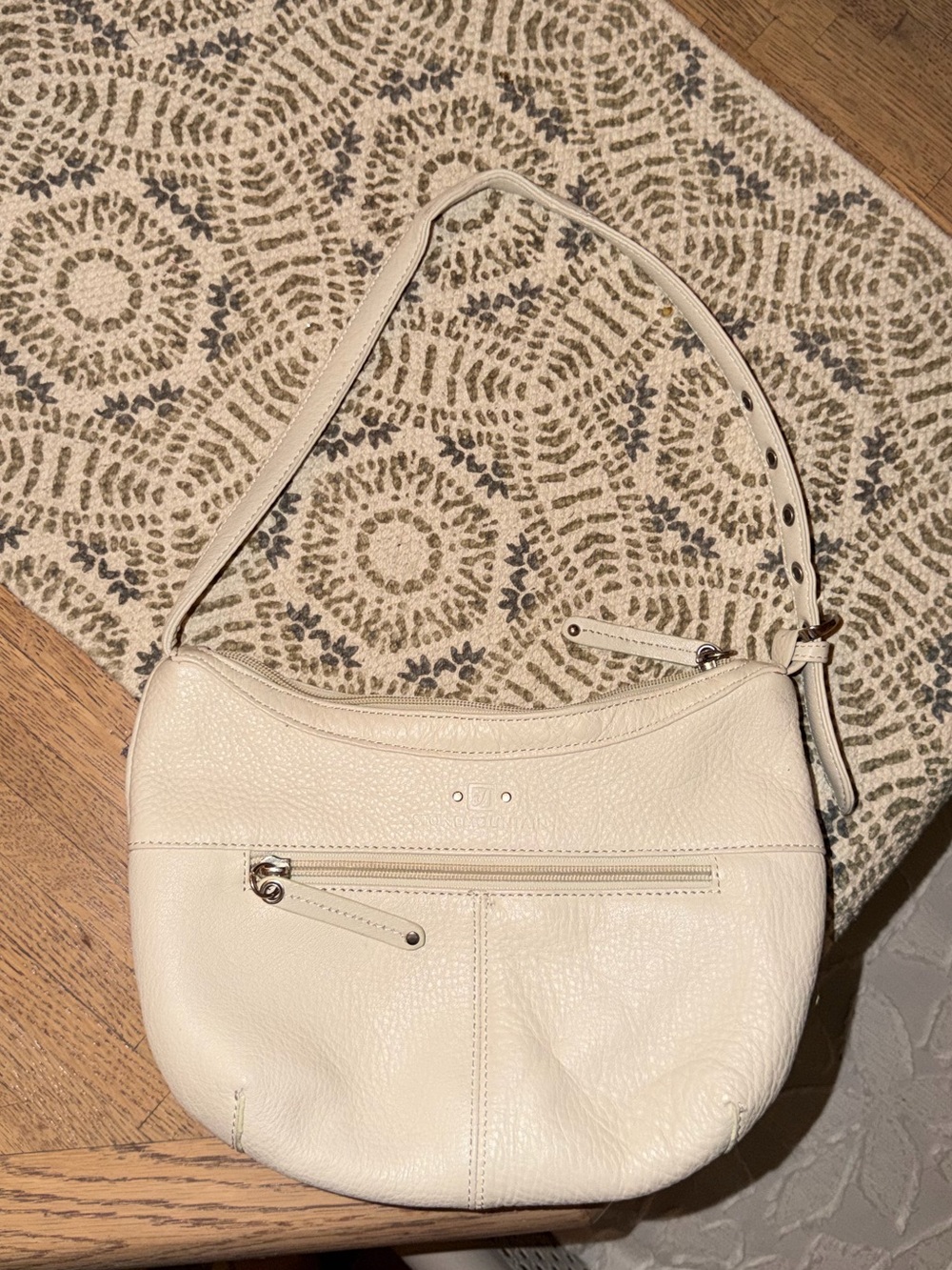 Stone Mountain Cream Leather Shoulder Bag Y2K
